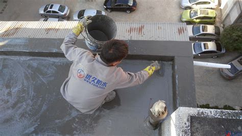 屋顶漏水的永久处理方法