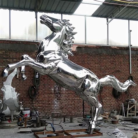 山东镜面不锈钢动物马雕塑