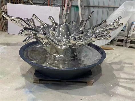 广东玻璃钢雕塑研发公司