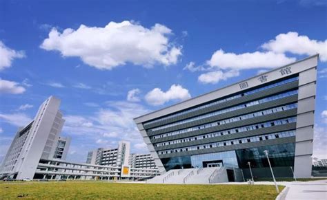 广东财经大学国际学院是几本