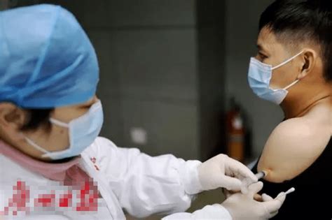 广州市打疫苗第一针