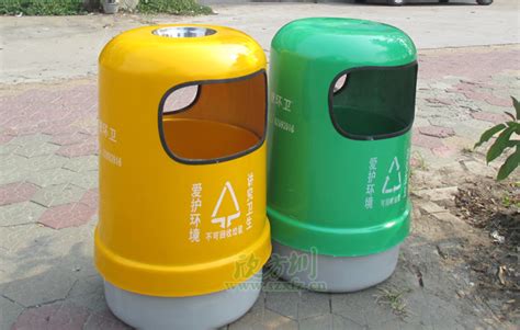 广州玻璃钢垃圾桶生产厂家
