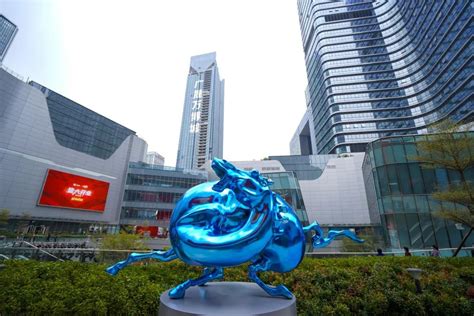 广州番禺天河城雕塑