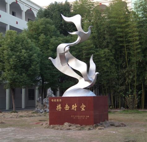 开封校园文化雕塑工厂