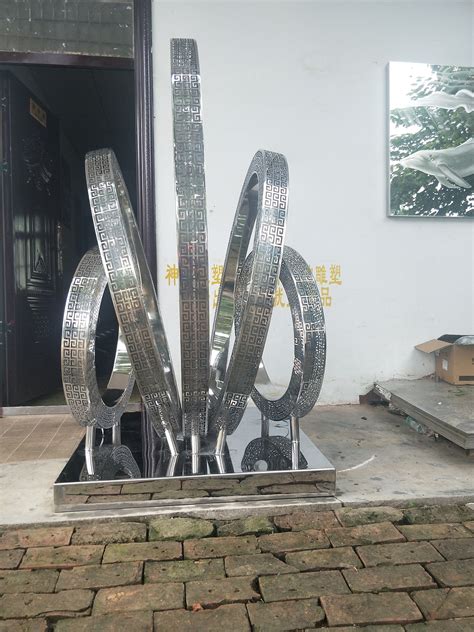 徐州不锈钢雕塑厂