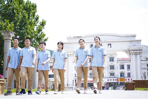 徐州的中学校服图片