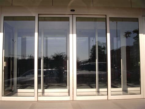 怎么安装门市钢化玻璃