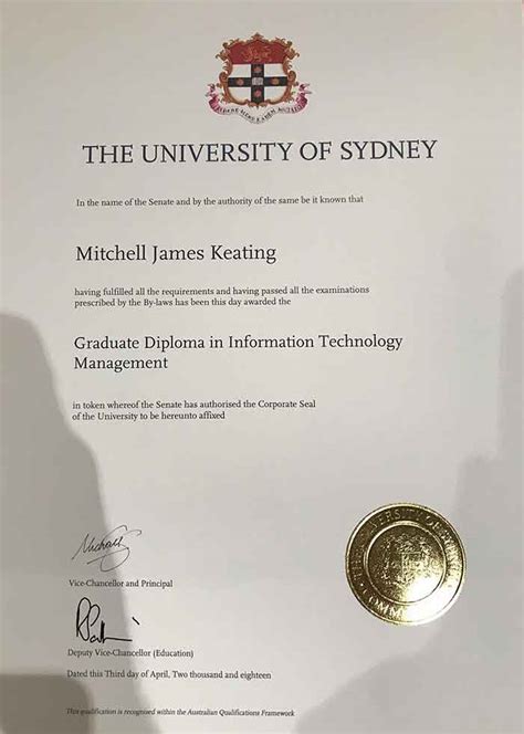 悉尼大学毕业证框架模板