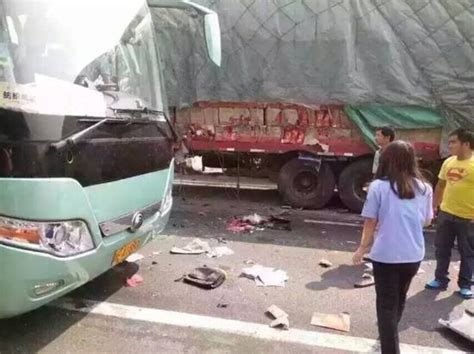 惠来交通事故致2人死亡