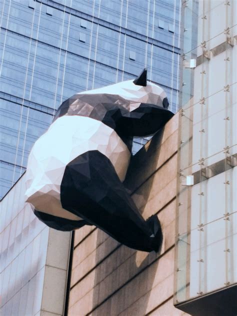 成都春熙路熊猫雕塑在什么地方