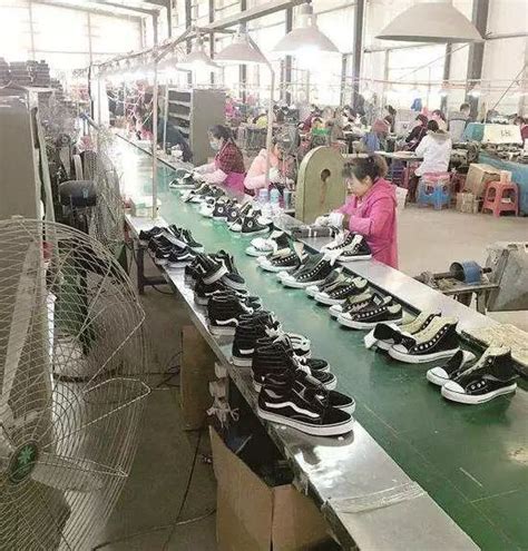 成都鞋厂技术工工资一般多少