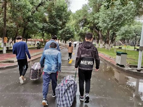 新疆出国留学生