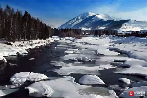 新疆阿勒泰下雪