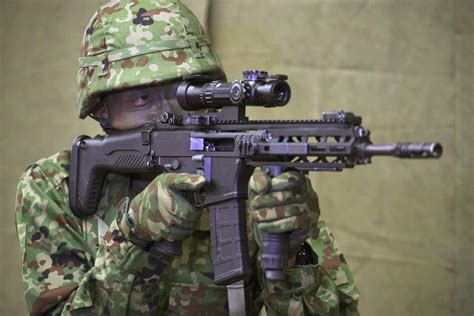 日本自卫队枪械