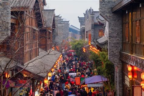 春节旅游市场迎巨变