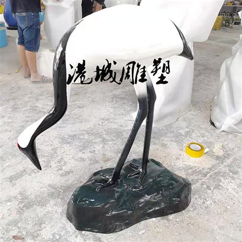 昭通玻璃钢雕塑批发零售