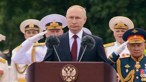普京恢复俄罗斯军事实力