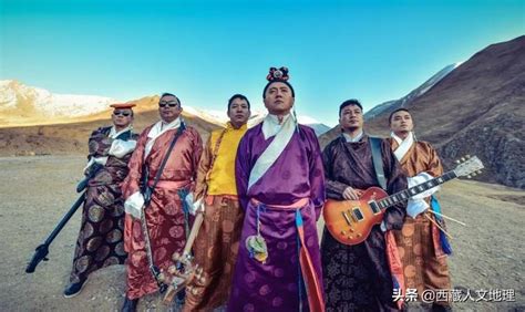 最近很火的藏语歌
