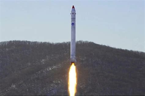 朝鲜进行侦察卫星发射试验