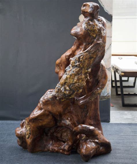 木质人物雕塑