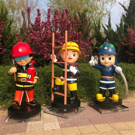 杭州抽象卡通消防人物雕塑