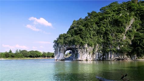 桂林象鼻山风景图片