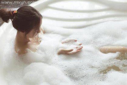 梦到自己在洗澡周公解梦