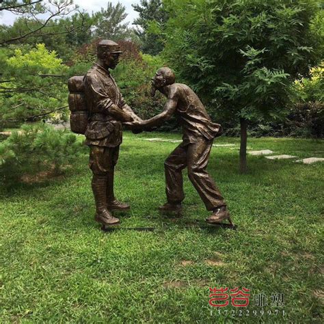 武汉新款红军人物雕塑