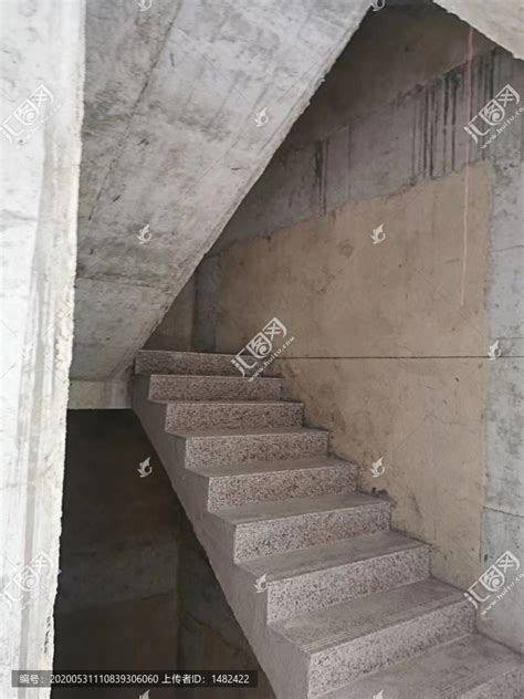 毛坯房的楼梯怎么做