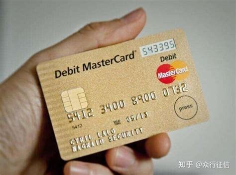 民生银行办信用卡需要去柜台吗