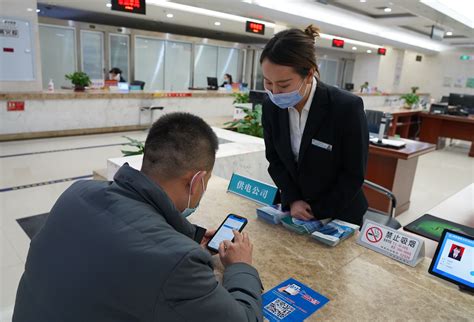 汕头银行卡能在深圳办业务吗