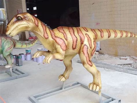 江西玻璃钢恐龙雕塑工艺