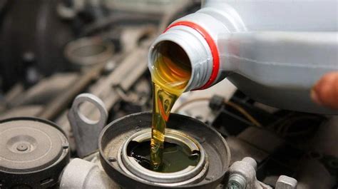 汽车变速箱油一般一次多少钱