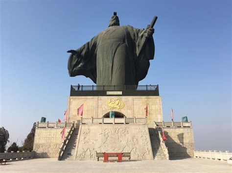 河南永城芒砀山刘邦雕像有多少米