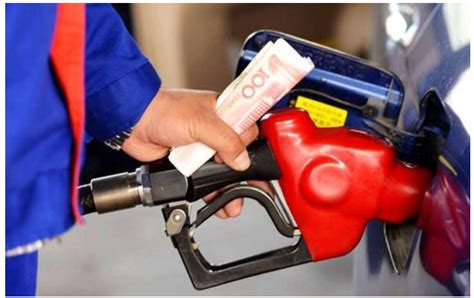 油价迎今年最大降幅持续多久
