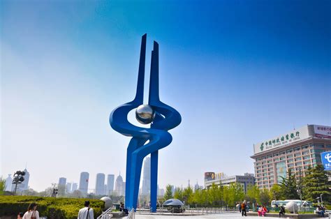 济南城市广场雕塑型号
