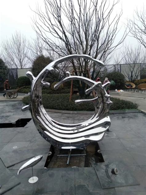 海南企业形象雕塑玻璃钢