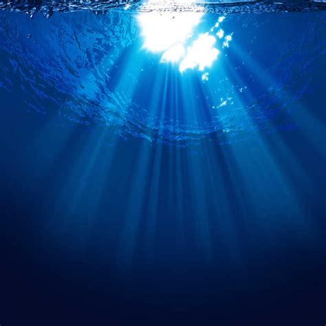 深海里的光束