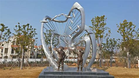 湖南不锈钢大型雕塑专业定制
