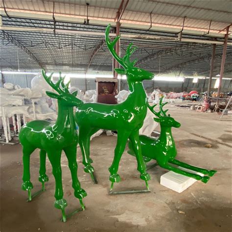 湛江玻璃钢动物雕塑图片