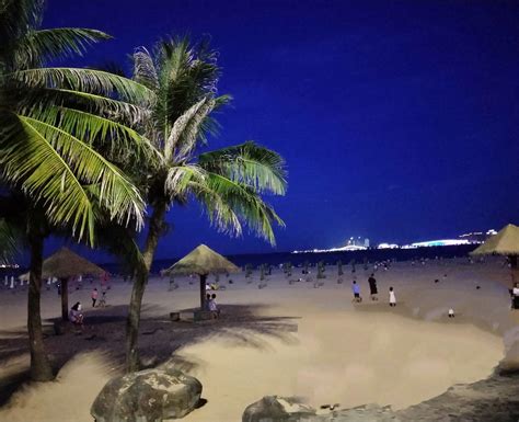 湛江金沙湾海滩夜景图片