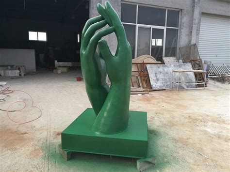 滨州玻璃钢雕塑供应