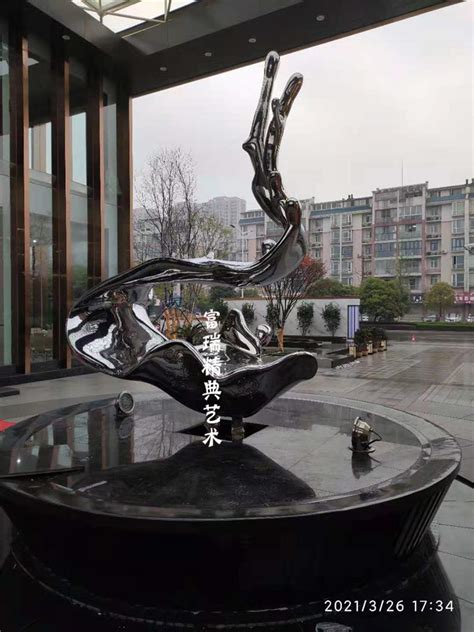 潜江玻璃钢雕塑摆件公司