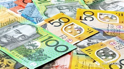 澳洲每月工资多少钱啊