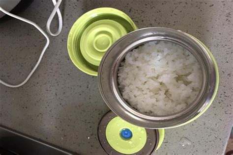 焖烧杯可以焖米饭吗