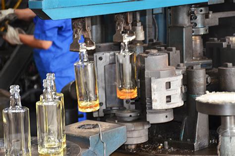 玻璃花瓶厂生产设备