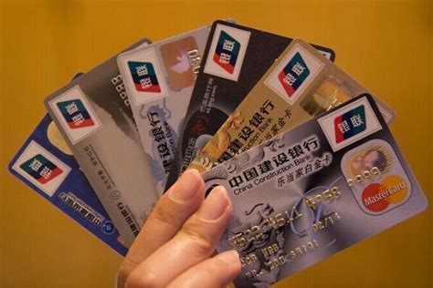 申请交通银行信用卡工资是代发吗