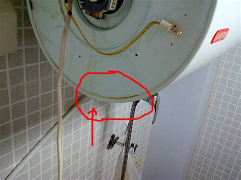 电热水器内胆漏水症状