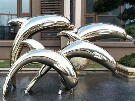 白钢海豚雕塑设计及定制