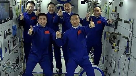 神十四航天员抵京最新视频
